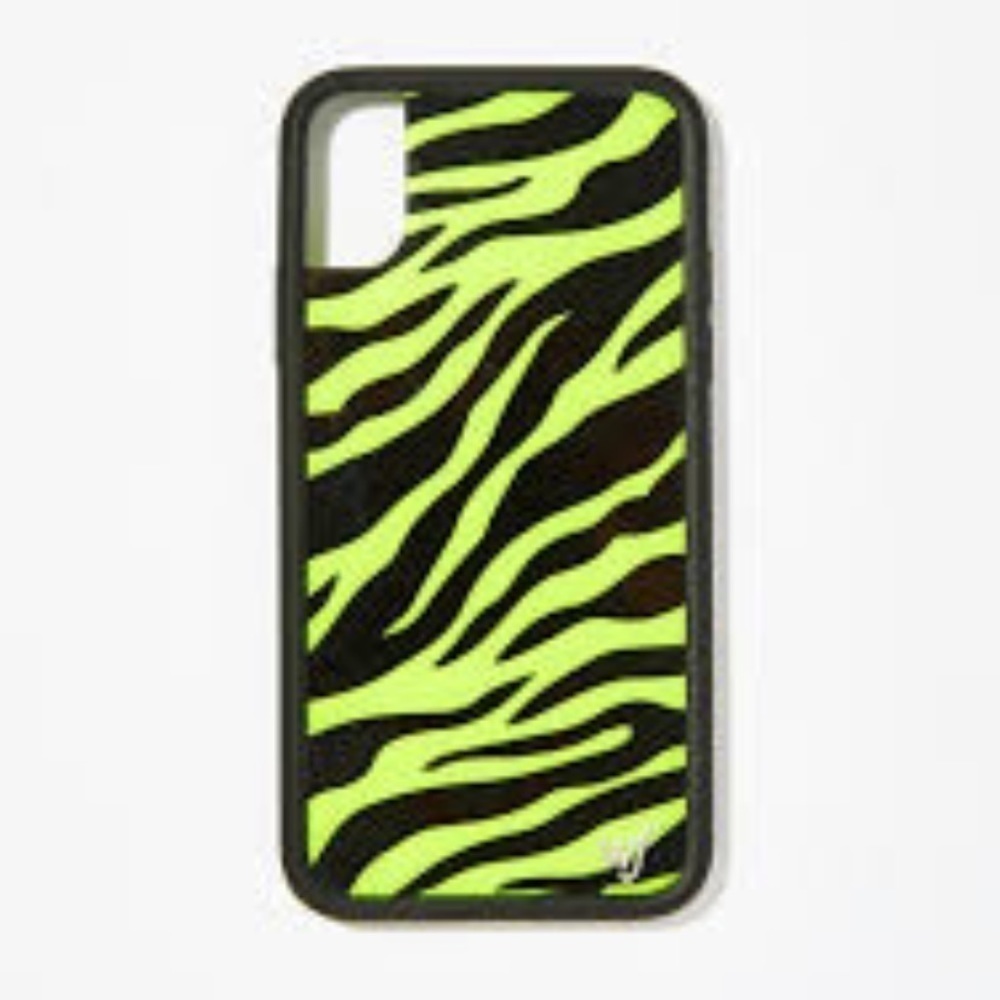 Wildflower iPhone XS/X Cellphone Case New Without Tags